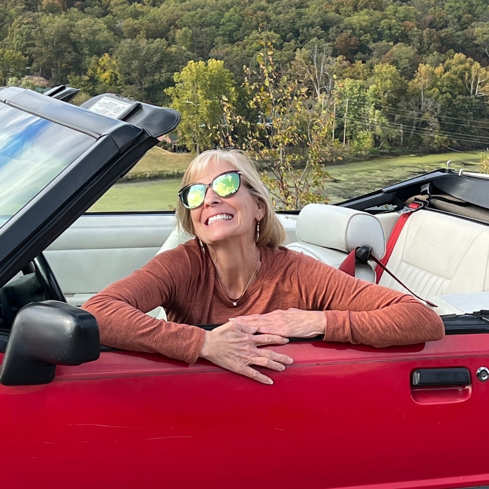 Meet your Posher, Caryn